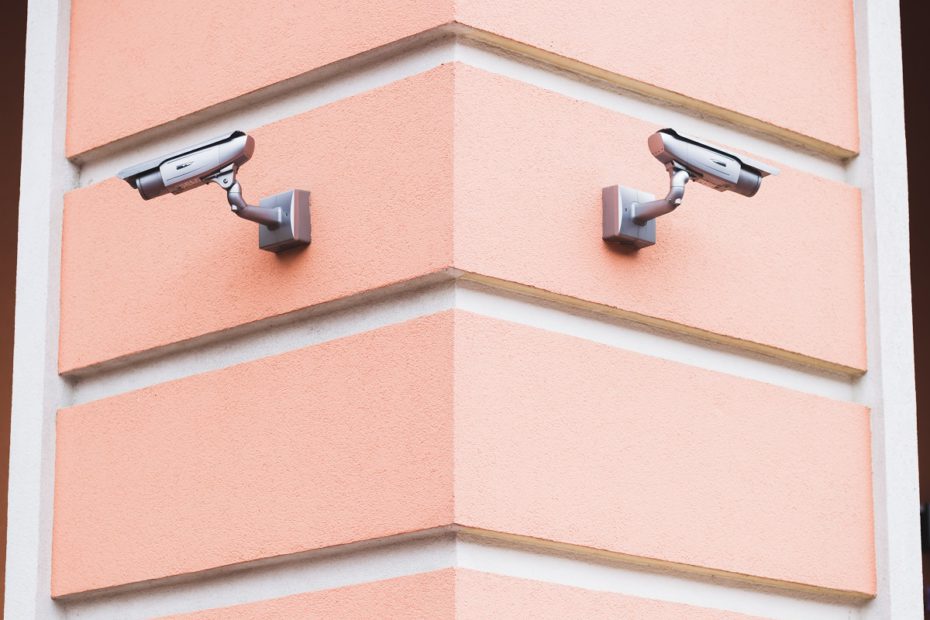 golpes comuns para invasão de condomínios